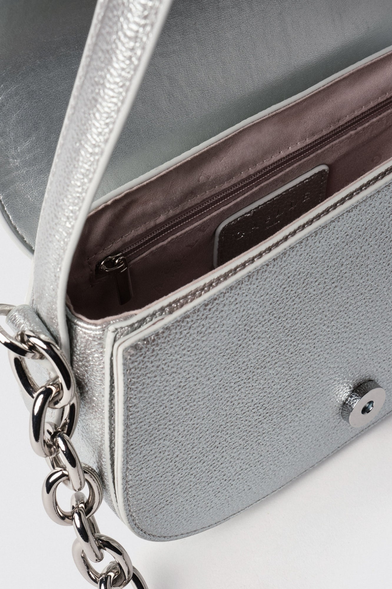 Maxi Chain Shoulder Bag - Gaëlle Paris