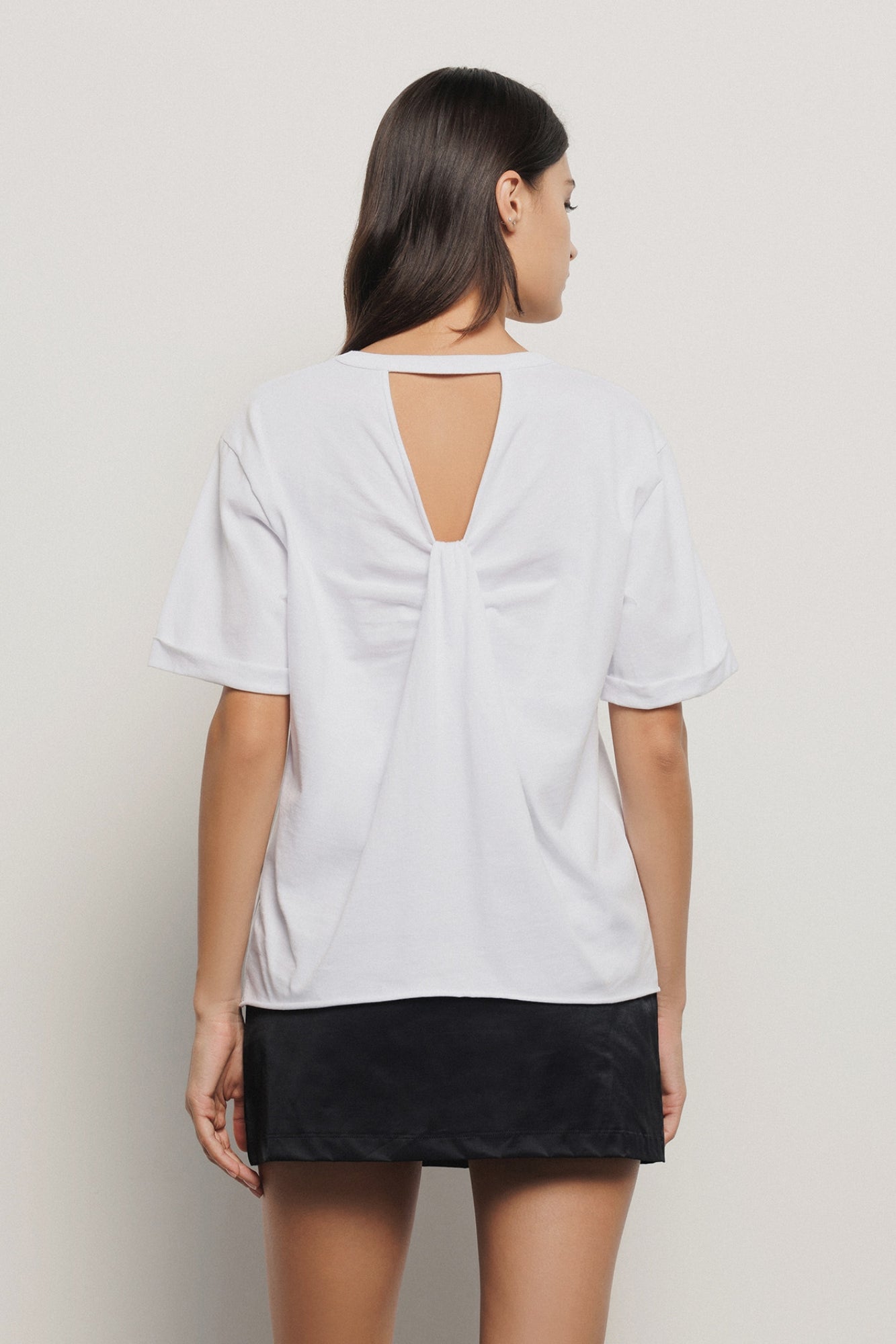 T-shirt with Open Back Detail - Gaëlle Paris