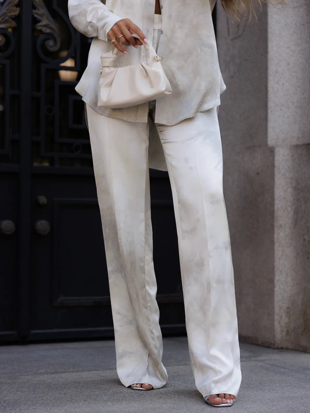 Calça Estampada Fluída de Corte Reto - Scripta