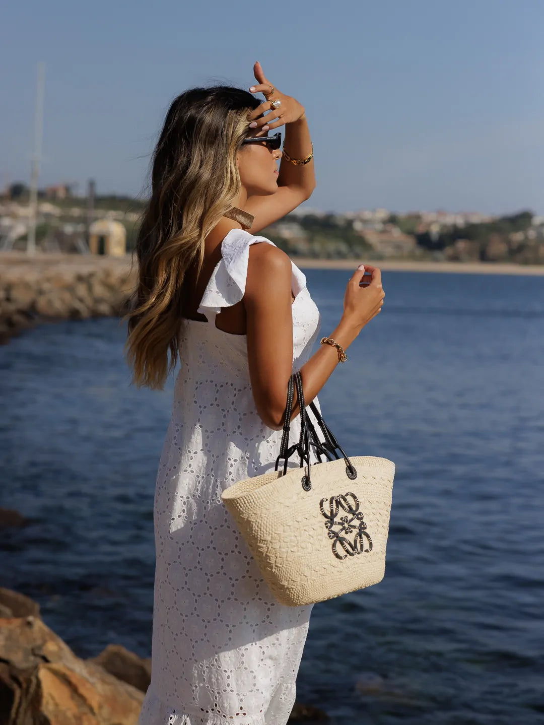 Vestido Em Renda Com Detalhe De Folhos Nas Alças - Scripta