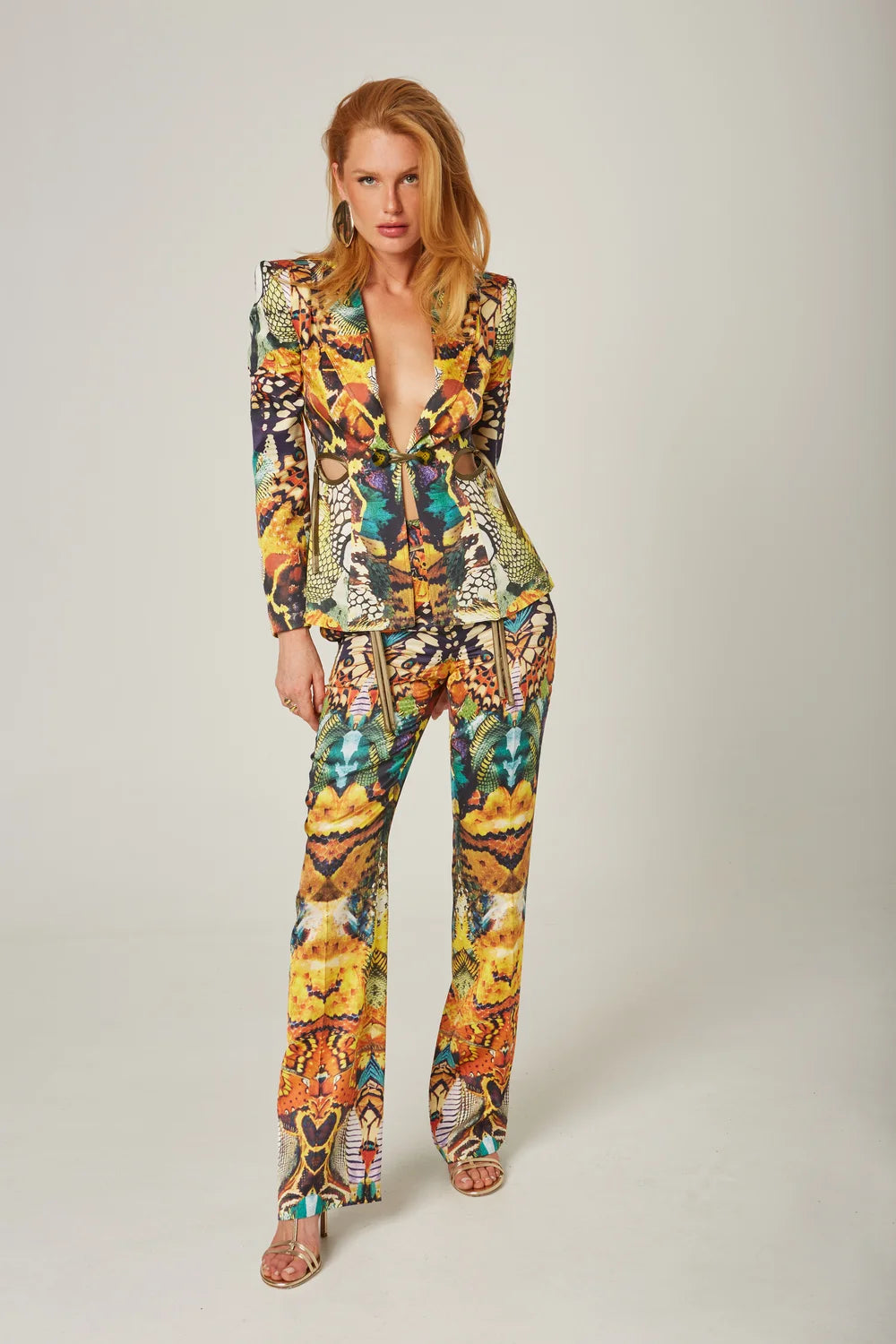 Blazer Cut Out Circulos Estampa de Borboleta - Masavi