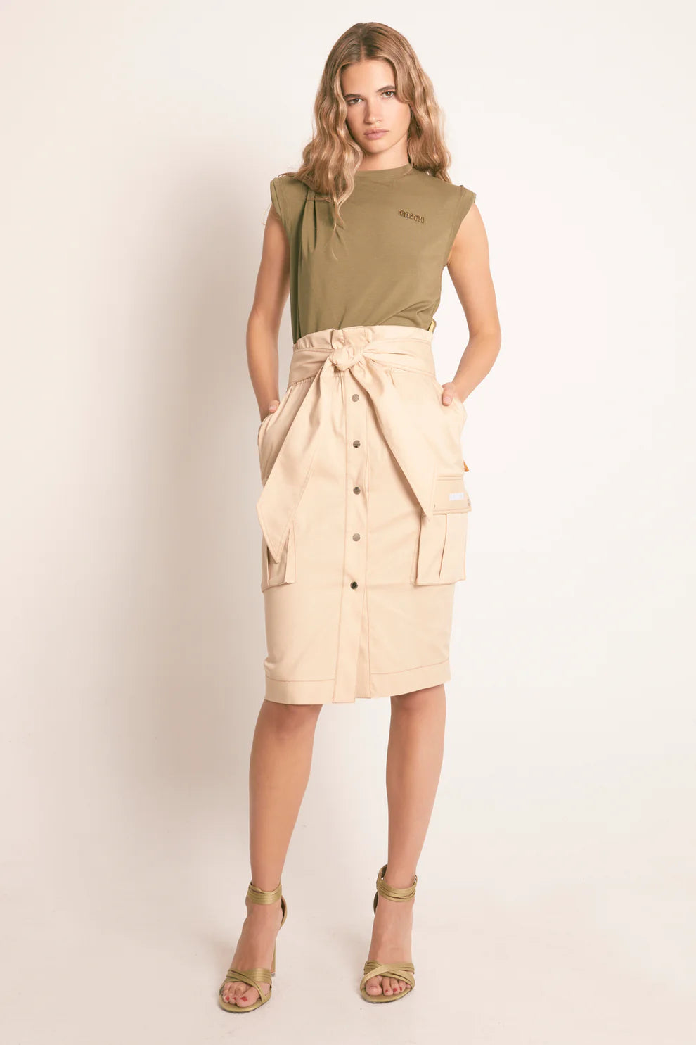 T-Shirt com Nó Khaki - Masavi