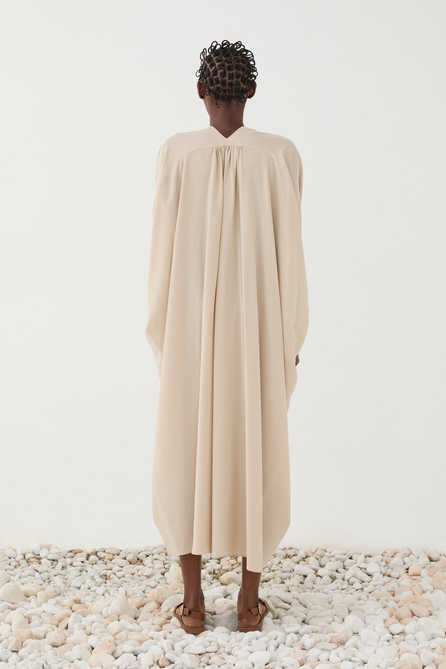 Vestido Fluido Oversized Com Botões – Eleh