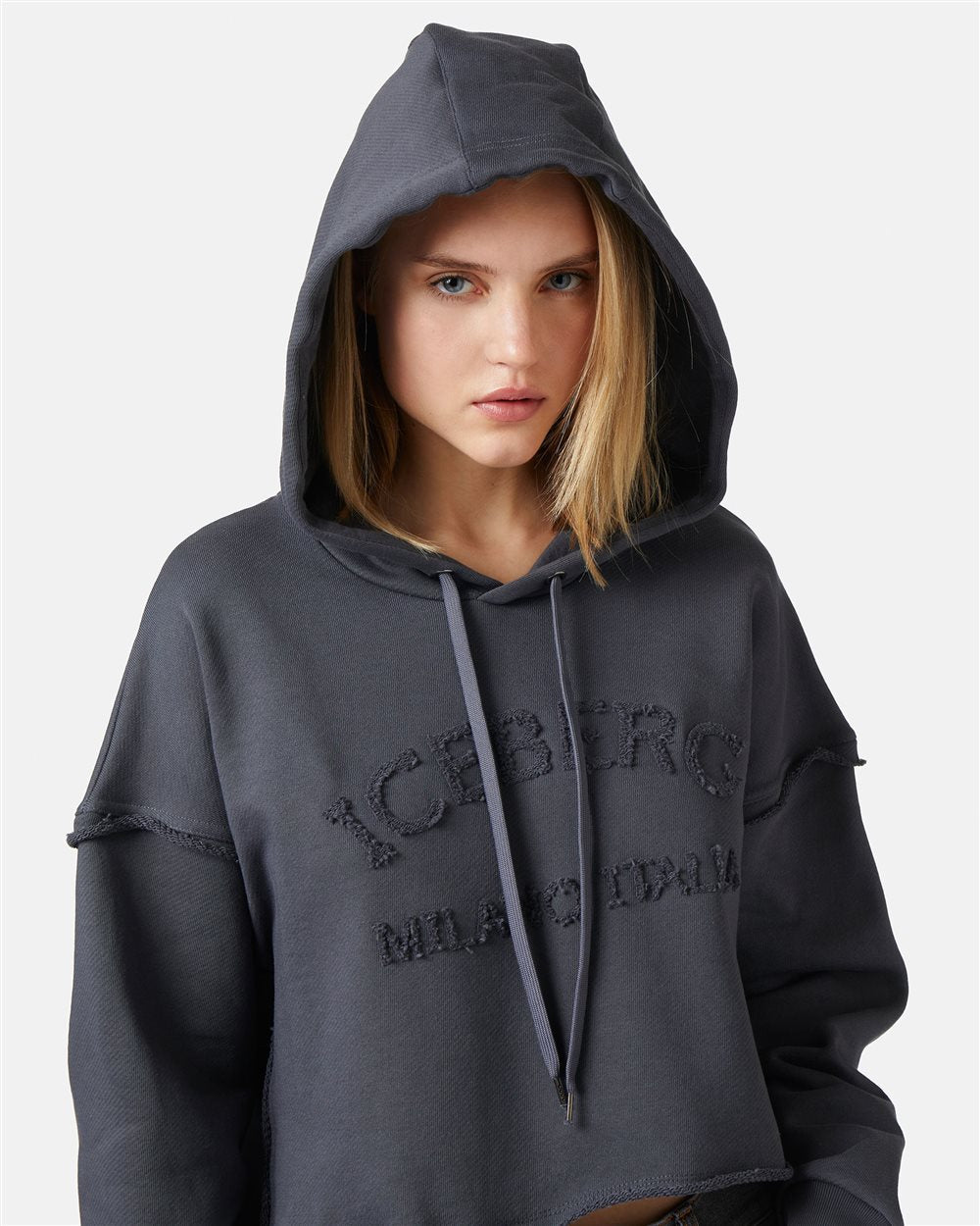 Camisola Cropped com Capuz - Iceberg