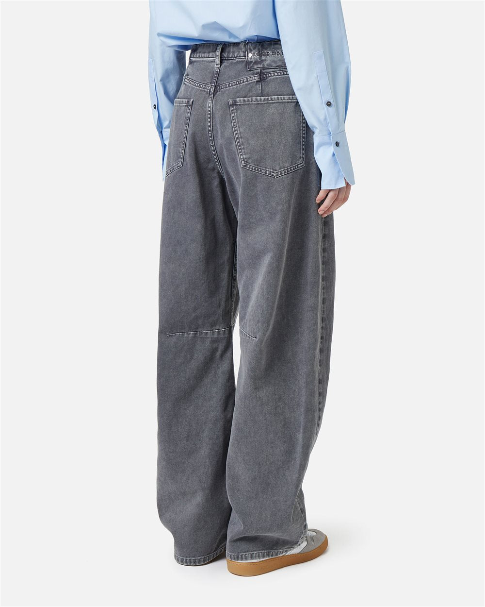 Calças Barrel Fit em Denim Cinza-Escuro Marmorizado – Iceberg