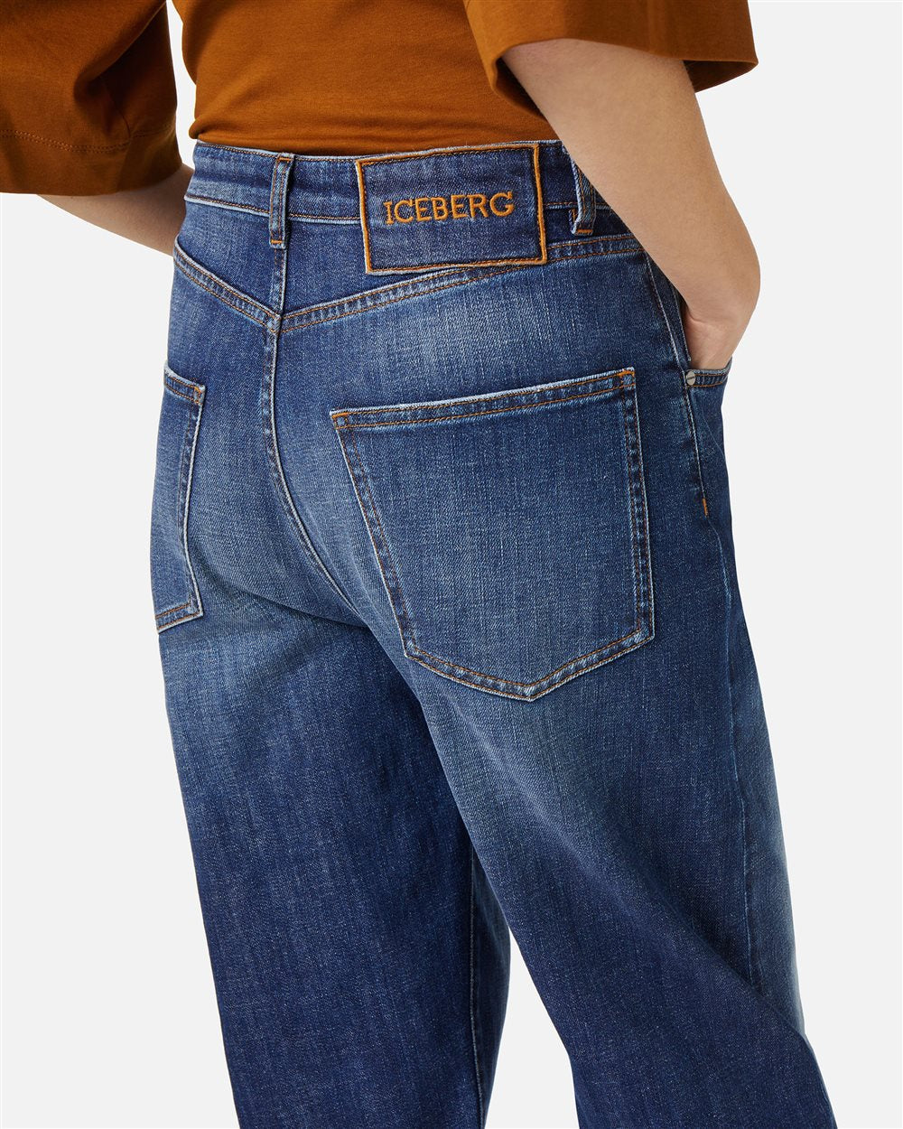 Jeans Indigo Comfort Fit em Denim Stone Wash – Iceberg