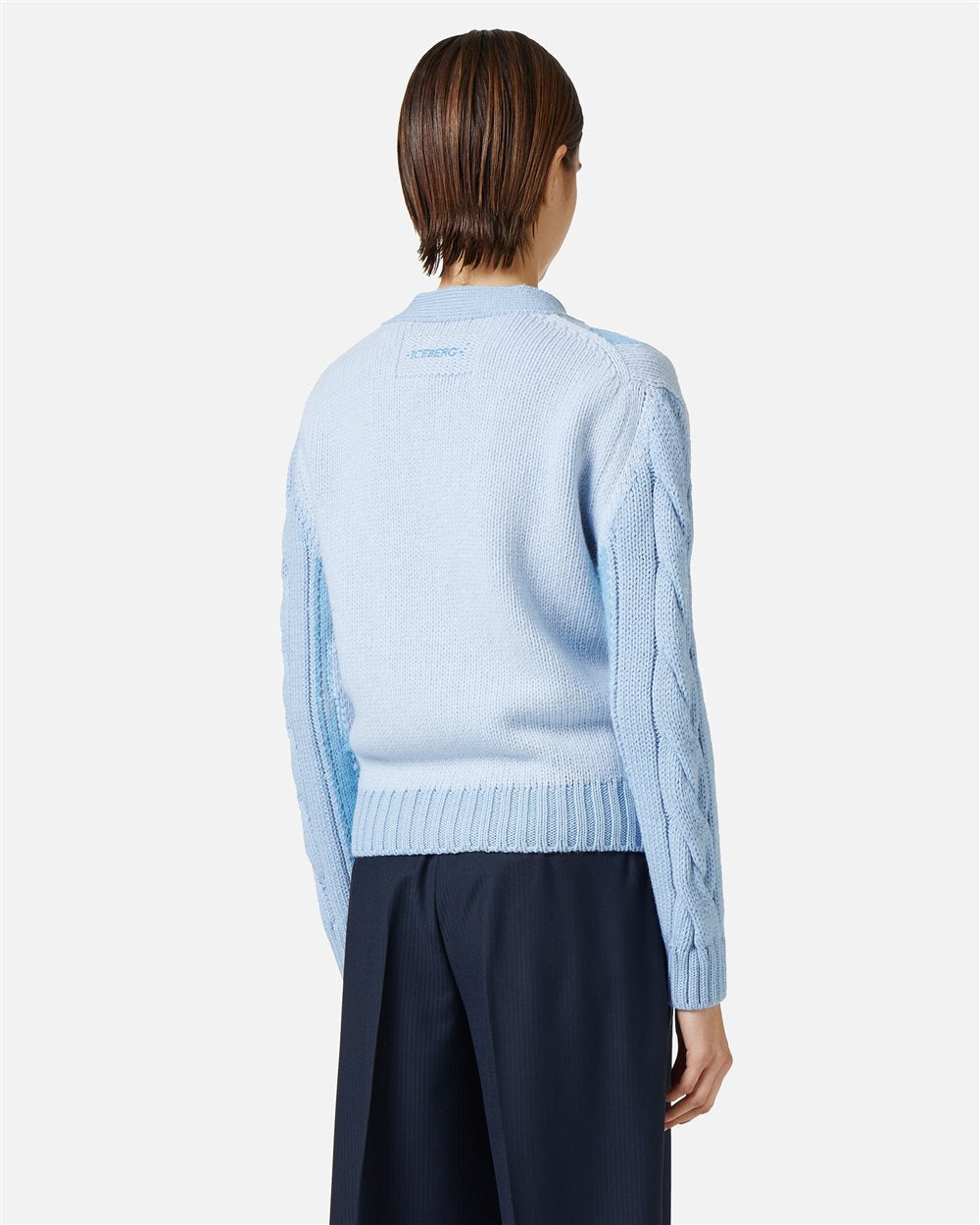 Camisola Azul-Claro em Lã Merino com Decote em V – Iceberg