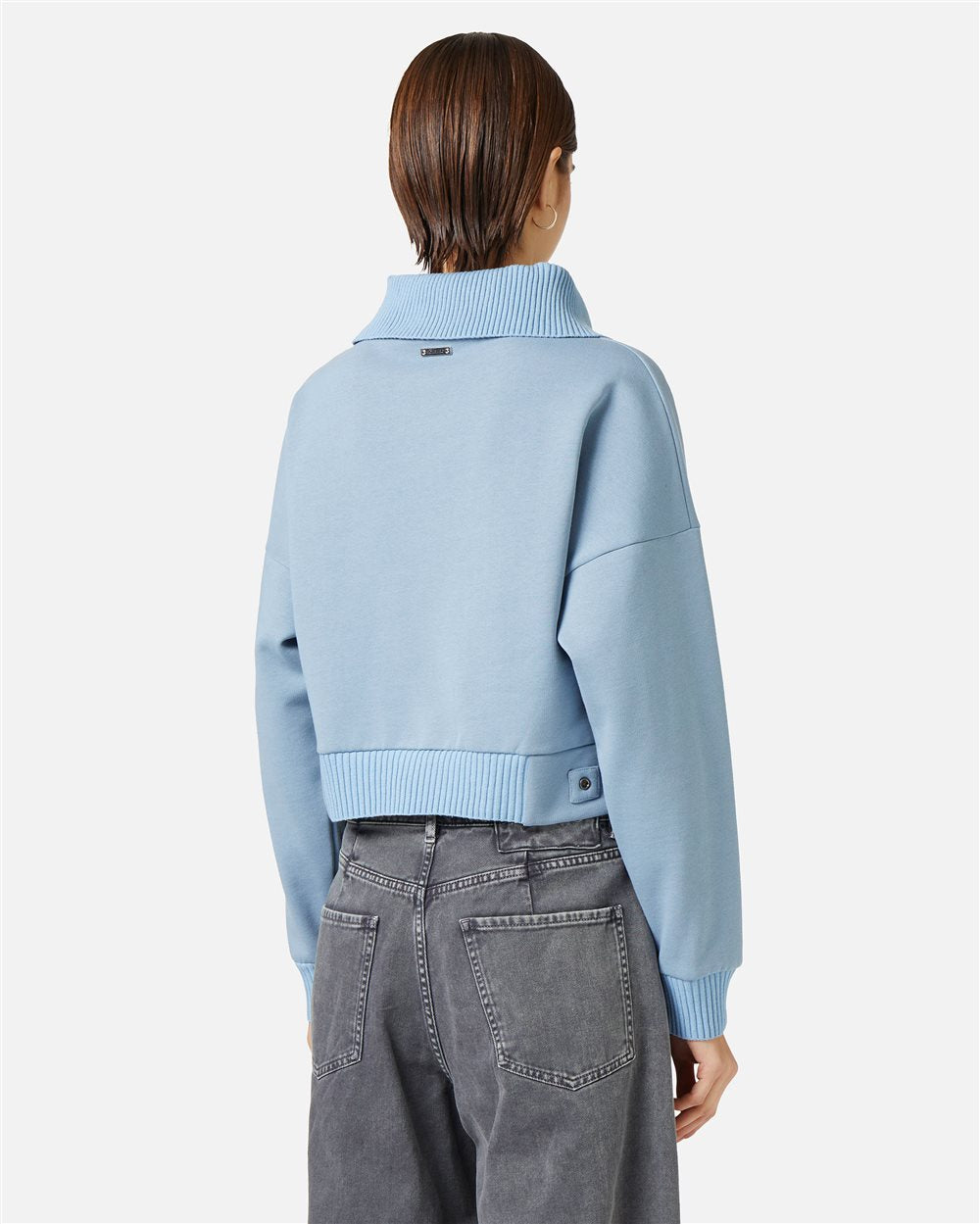Sweatshirt Cropped em Algodão Sustentável com Gola Maxi em Malha Baunilha – Iceberg