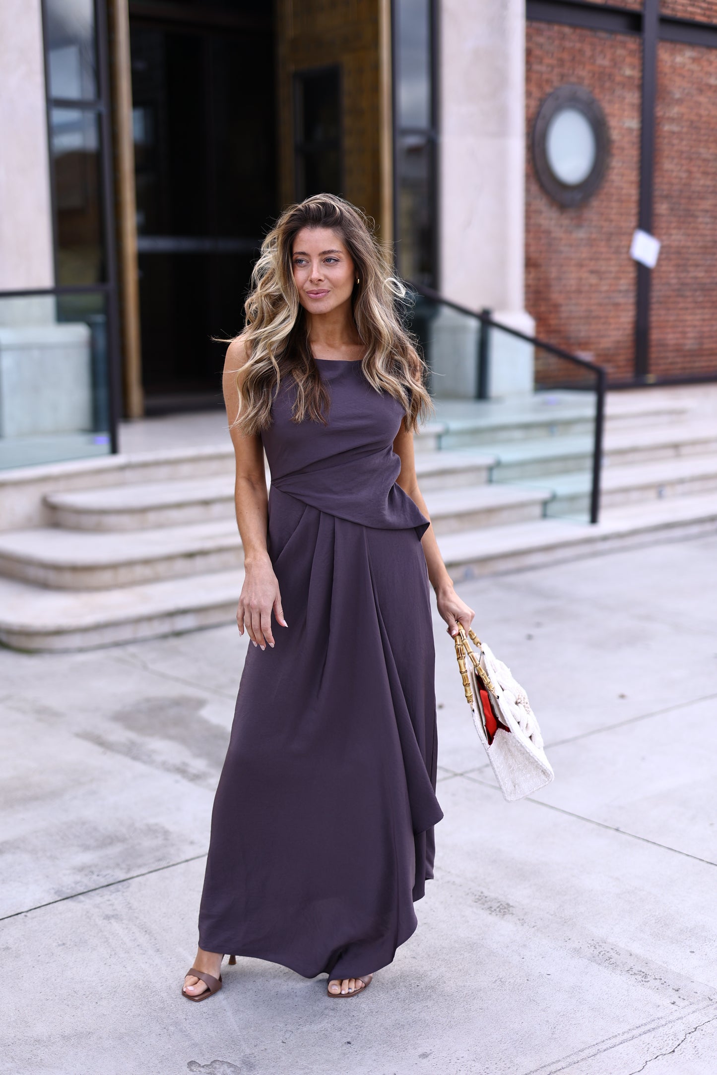 Vestido Longo Fluido com Drapado – Eleh