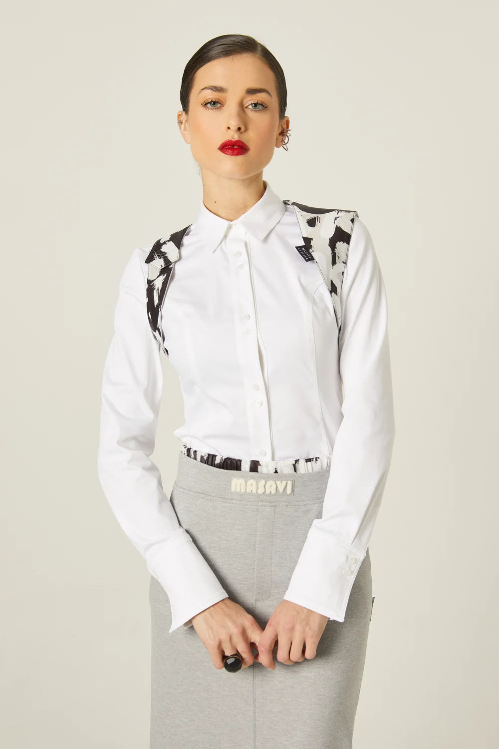 Camisa Takeitin Branca com Arnês Graffiti -Masavi