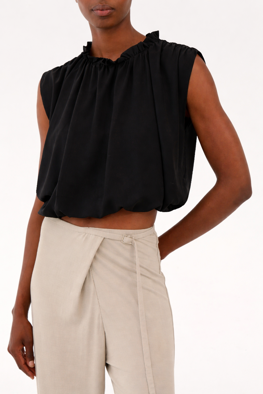 Top Fluido Com Gola Franzida – Eleh