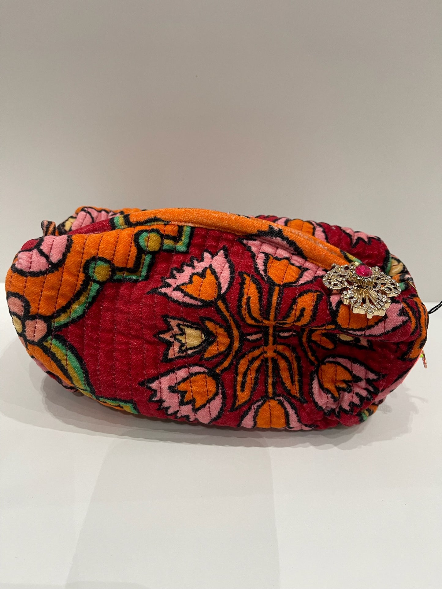 Mala Pequena Jaipur - Manoush