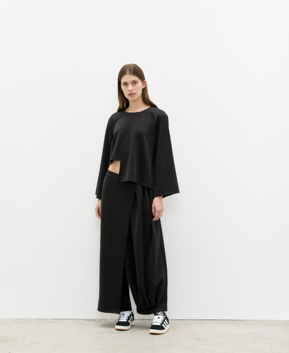 Blouse with Cutout - Jijil