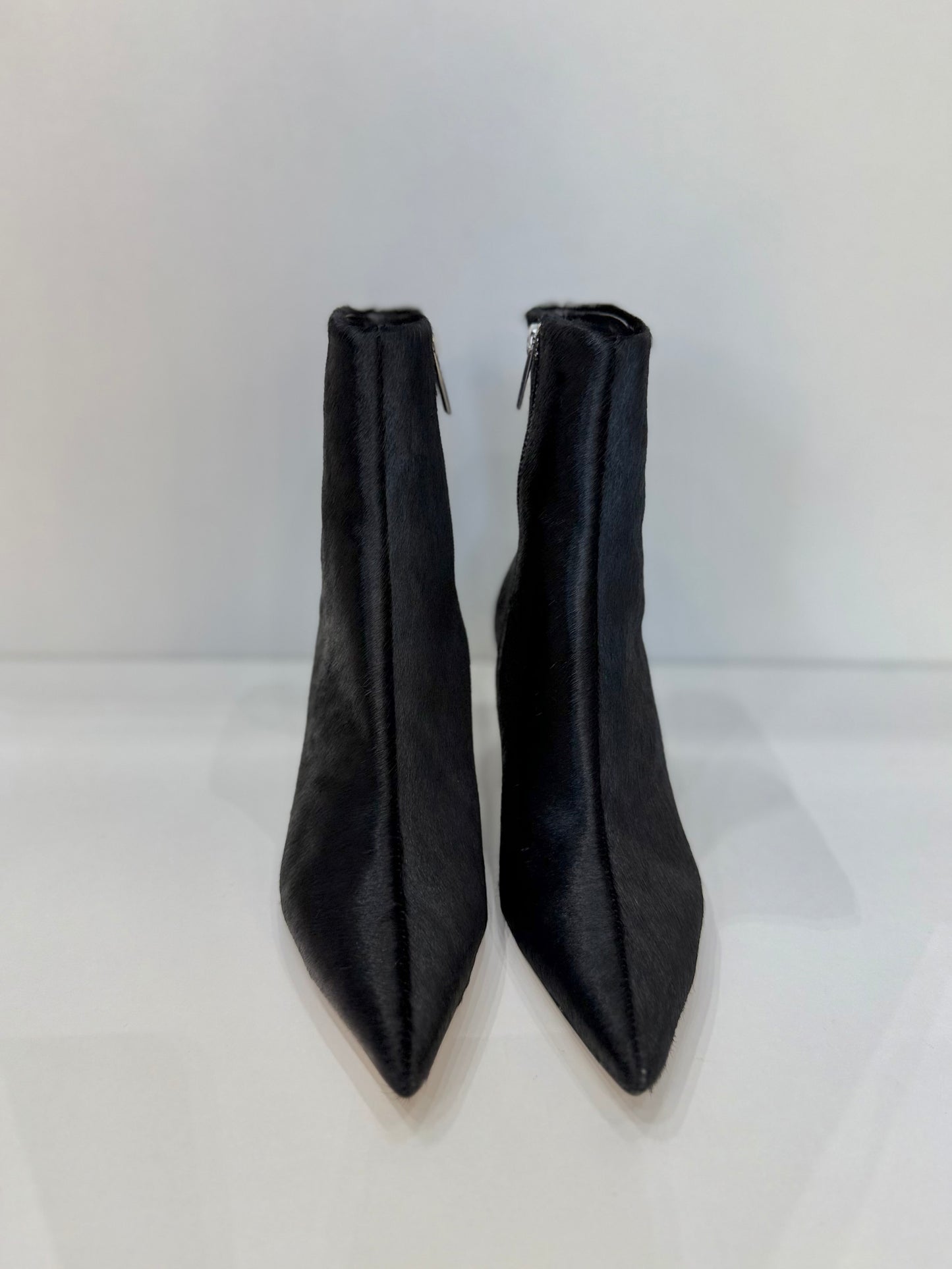 Botim em Pelo Preto - Carrano