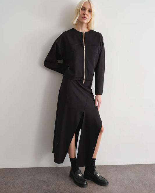 Saia Com Fendas - Jijil