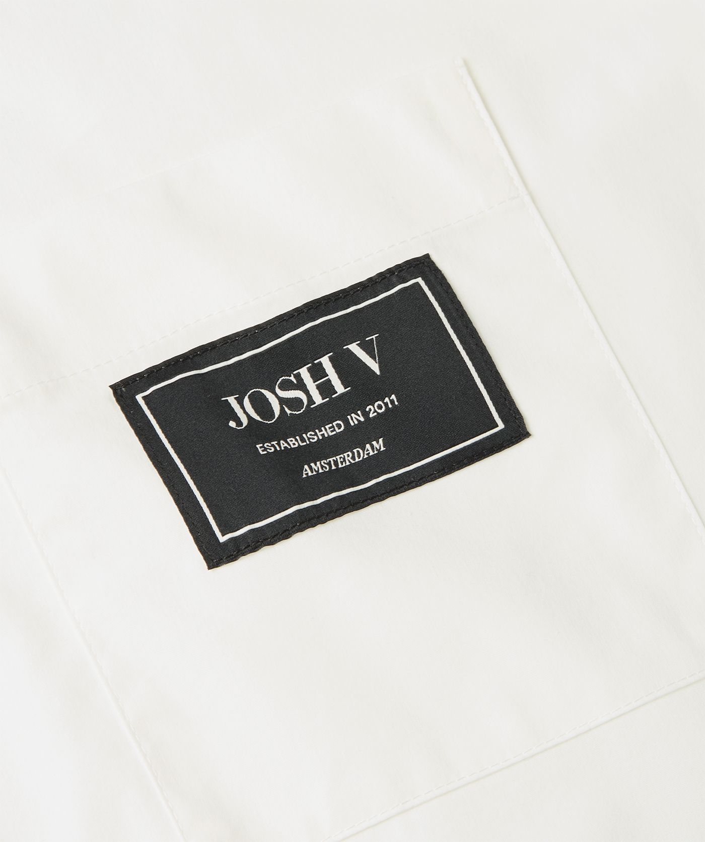 Blusa oversized BERDINA - Josh V