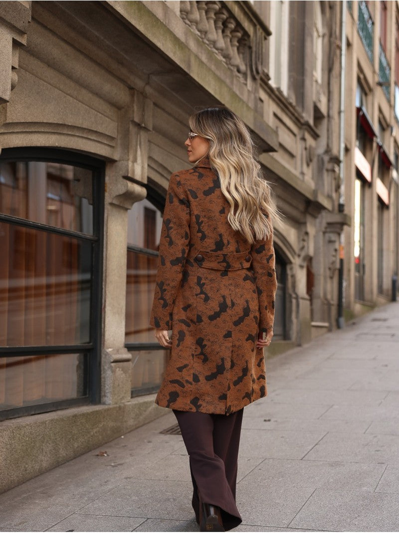 Casaco Comprido com Gola De Aba – Scripta