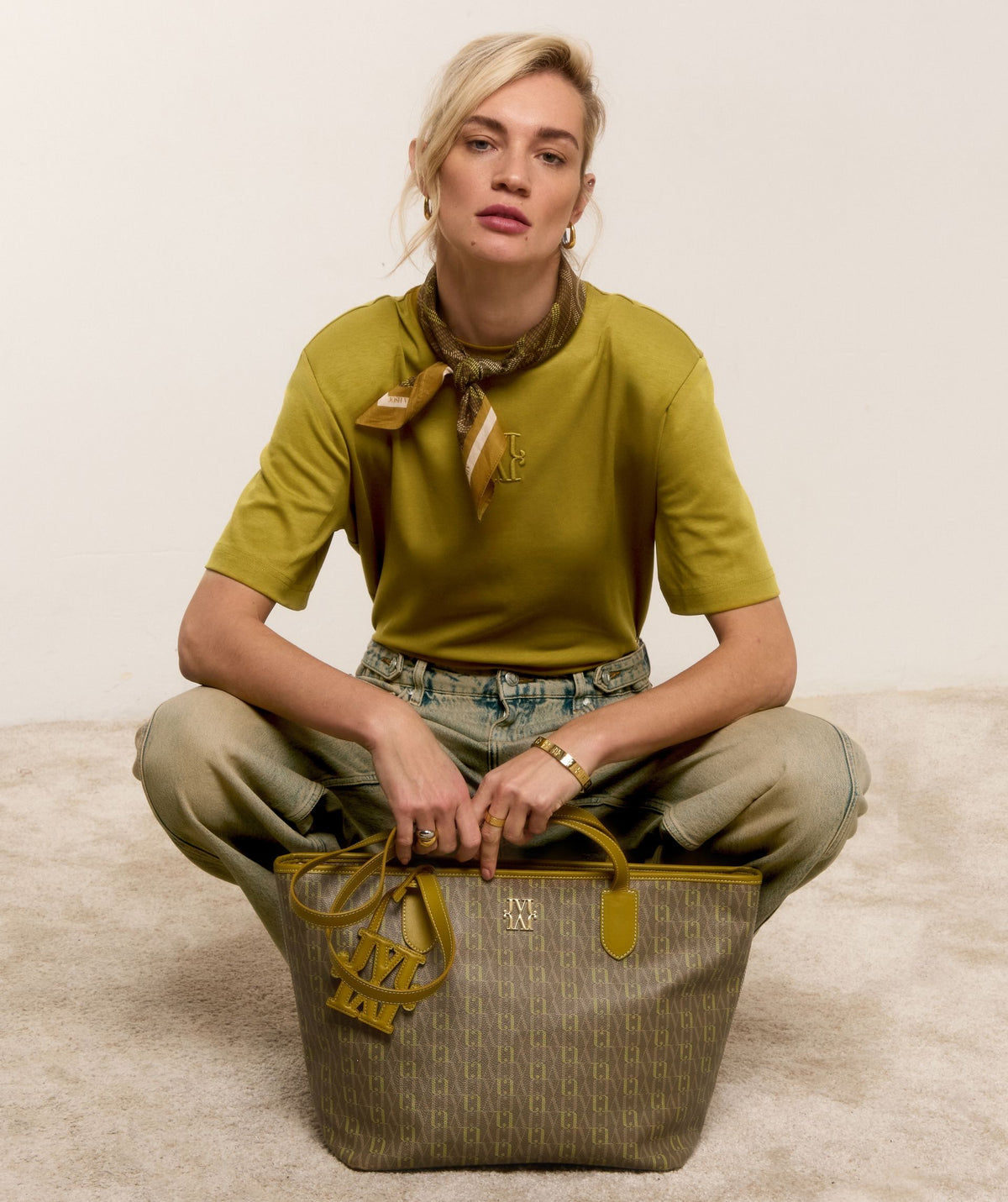 Mala Shopper Huda Olive Green com Logótipo – Josh V