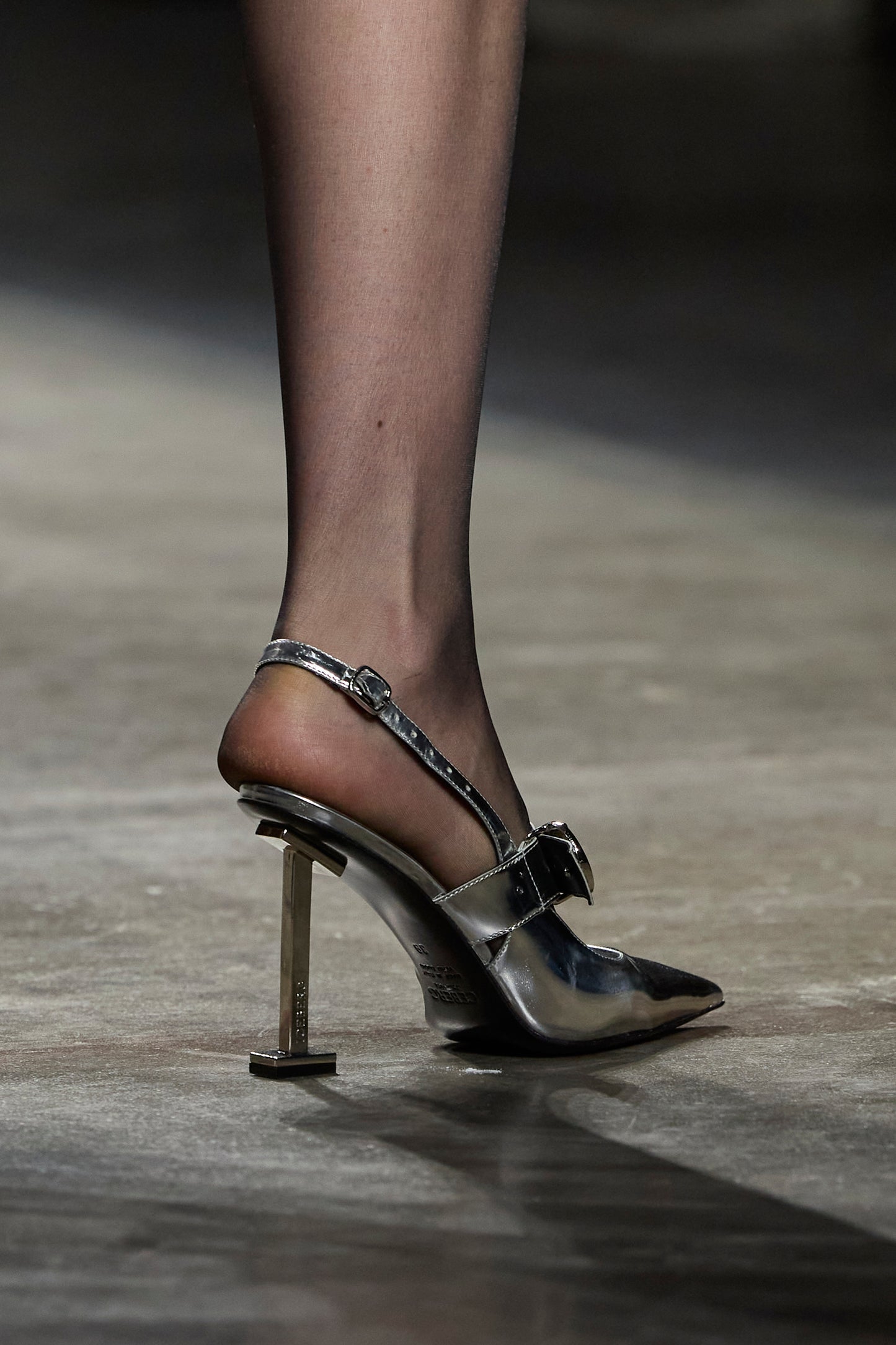 Sapatos Metalizados - Iceberg