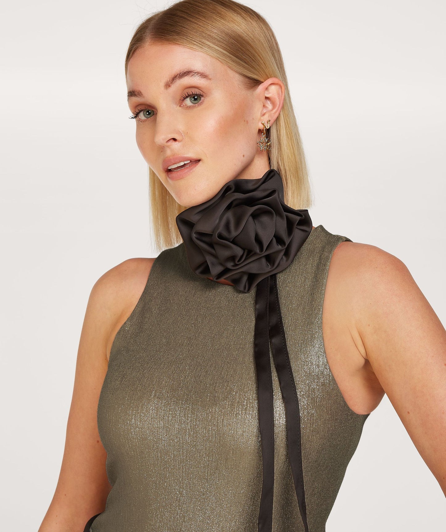 Cinto de Cetim LISELOT com Flor - Josh V