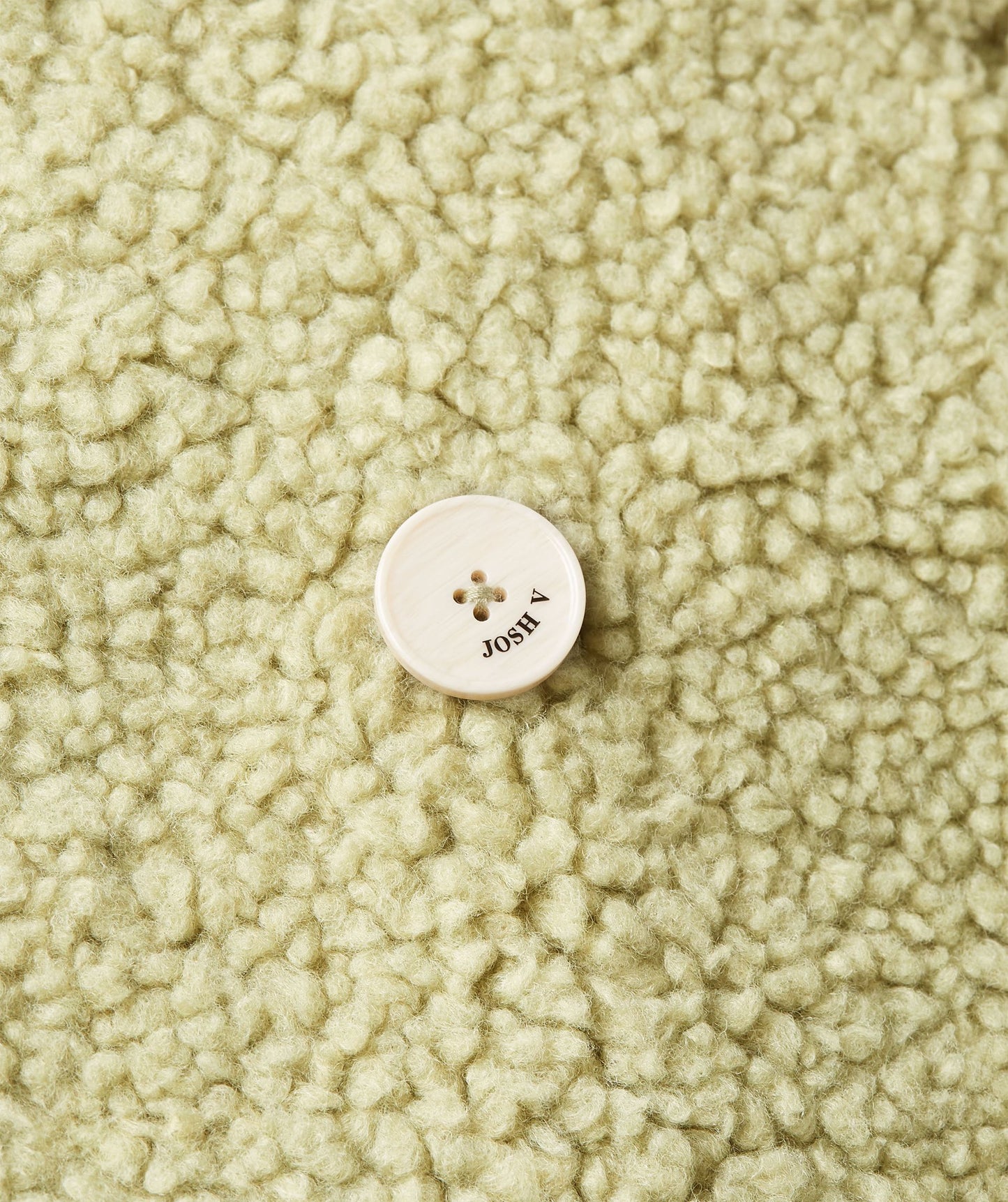 Casaco de Peluche Oversized LIZZ - Josh V