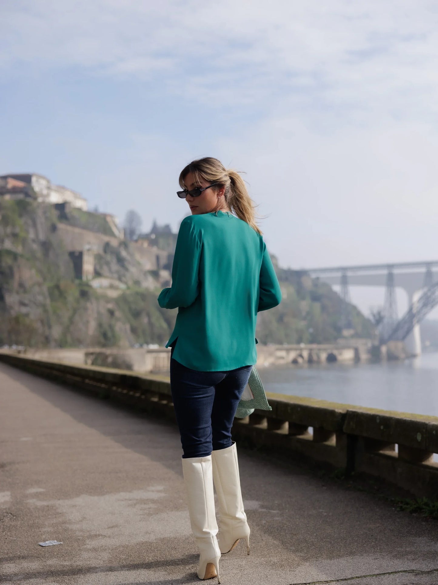 Plain Blouse with Chain Detail - Scripta