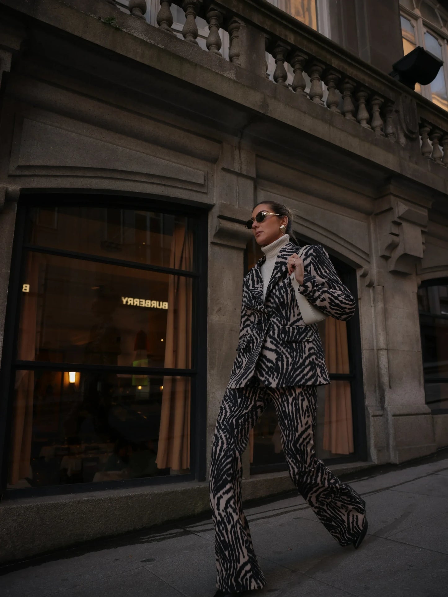 Printed Bell-Cut Trousers - Scripta