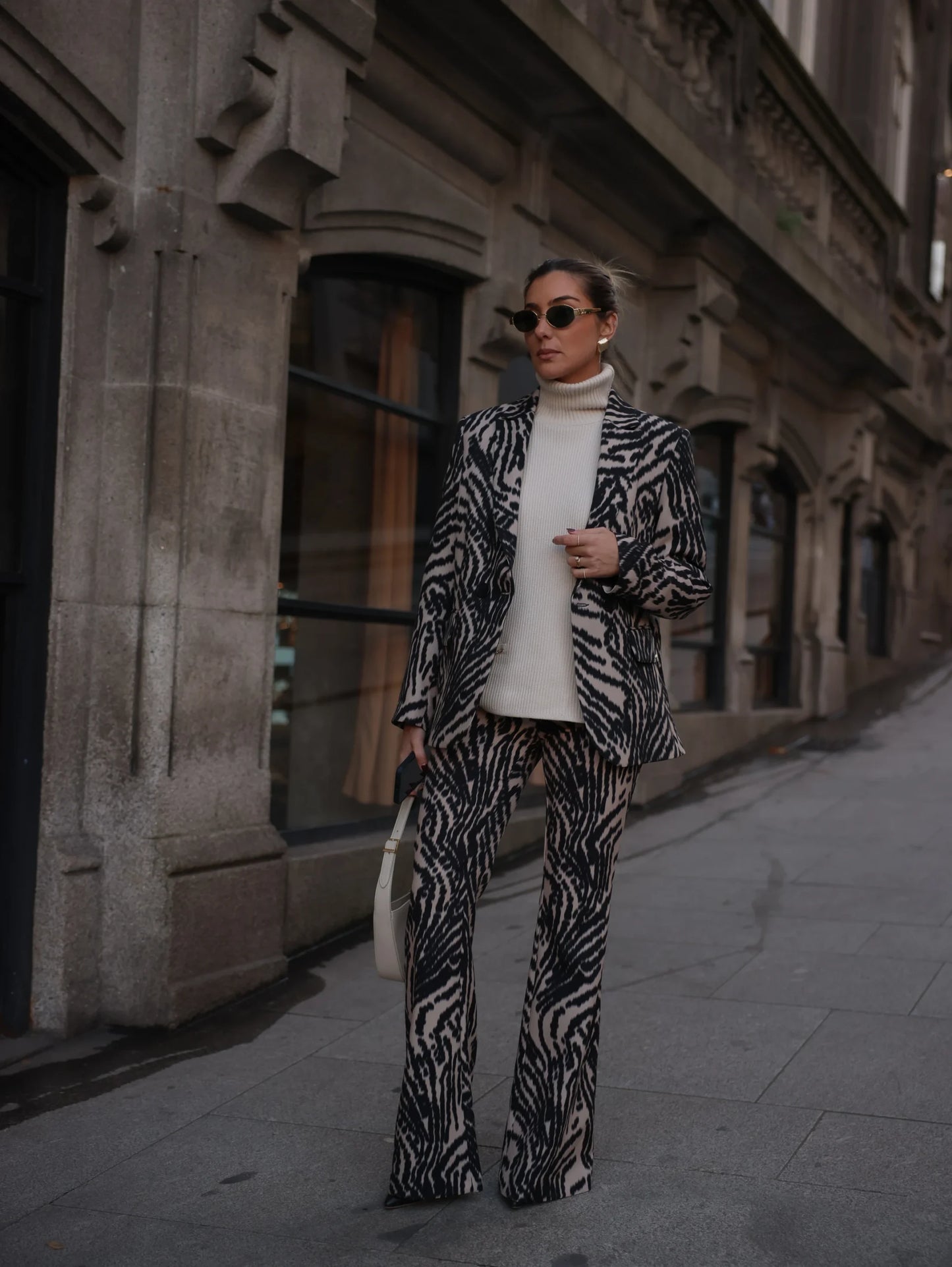 Printed Bell-Cut Trousers - Scripta
