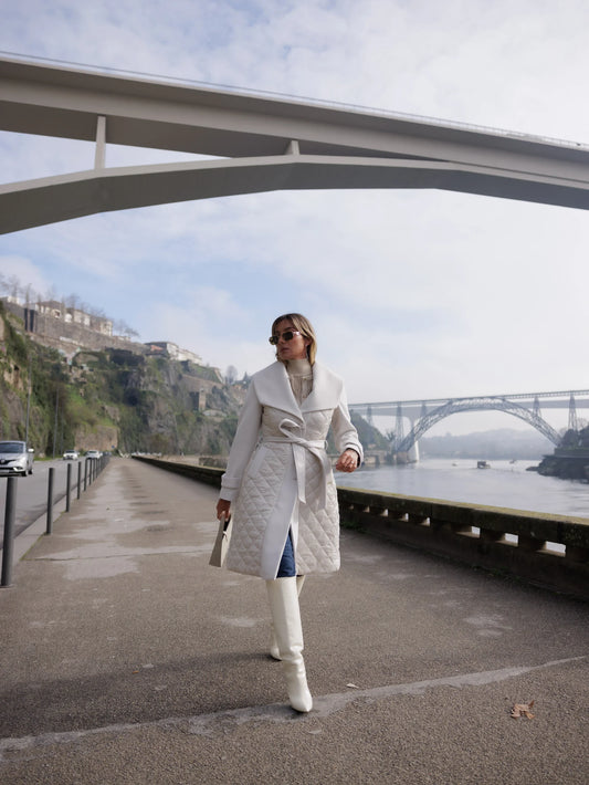 Casaco com Encaixes em Acolchoado - Scripta