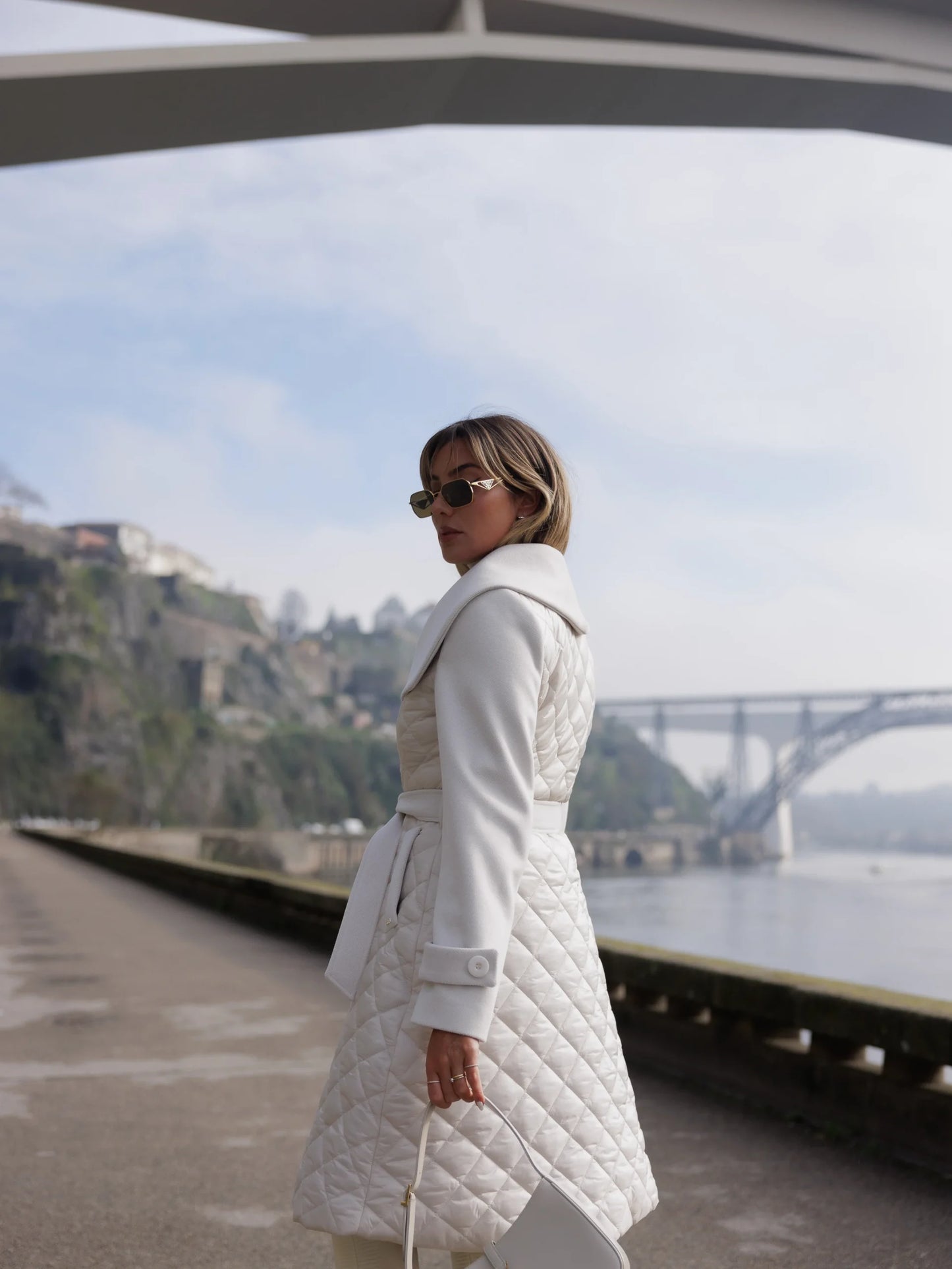 Casaco com Encaixes em Acolchoado - Scripta