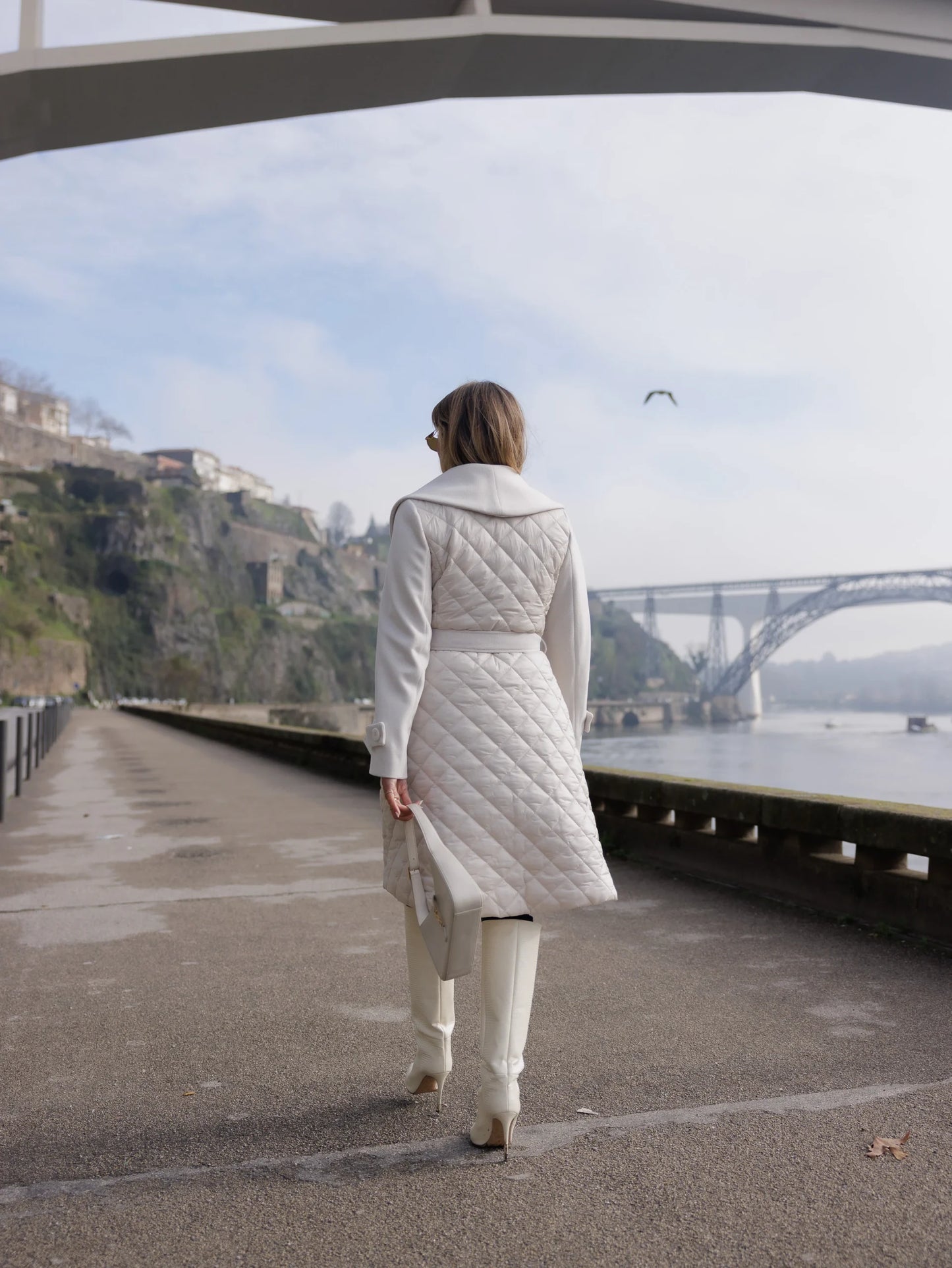 Casaco com Encaixes em Acolchoado - Scripta