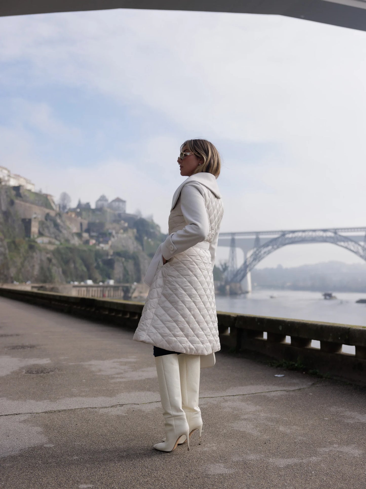 Casaco com Encaixes em Acolchoado - Scripta