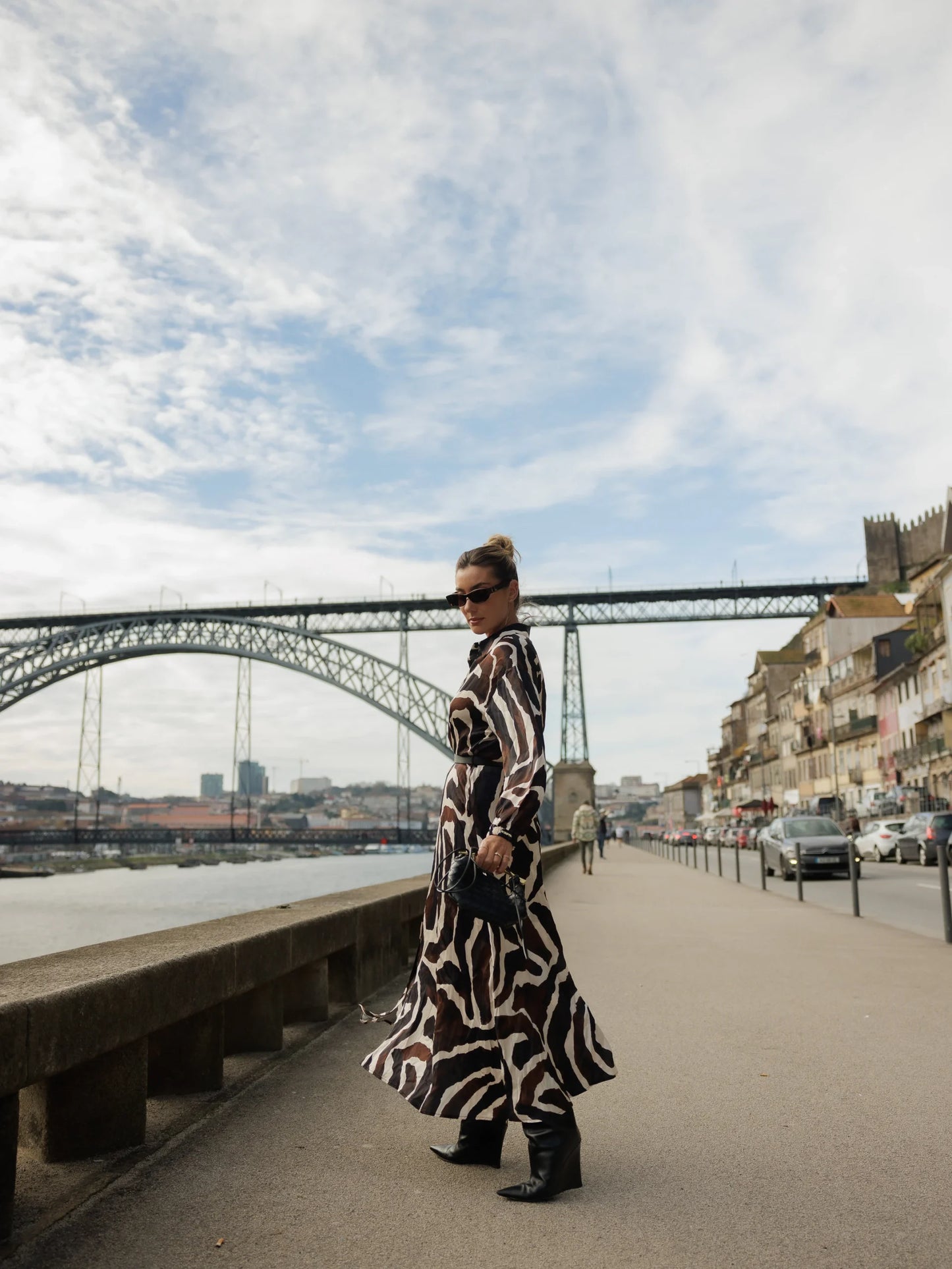 Vestido Estampado Fluido - Scripta