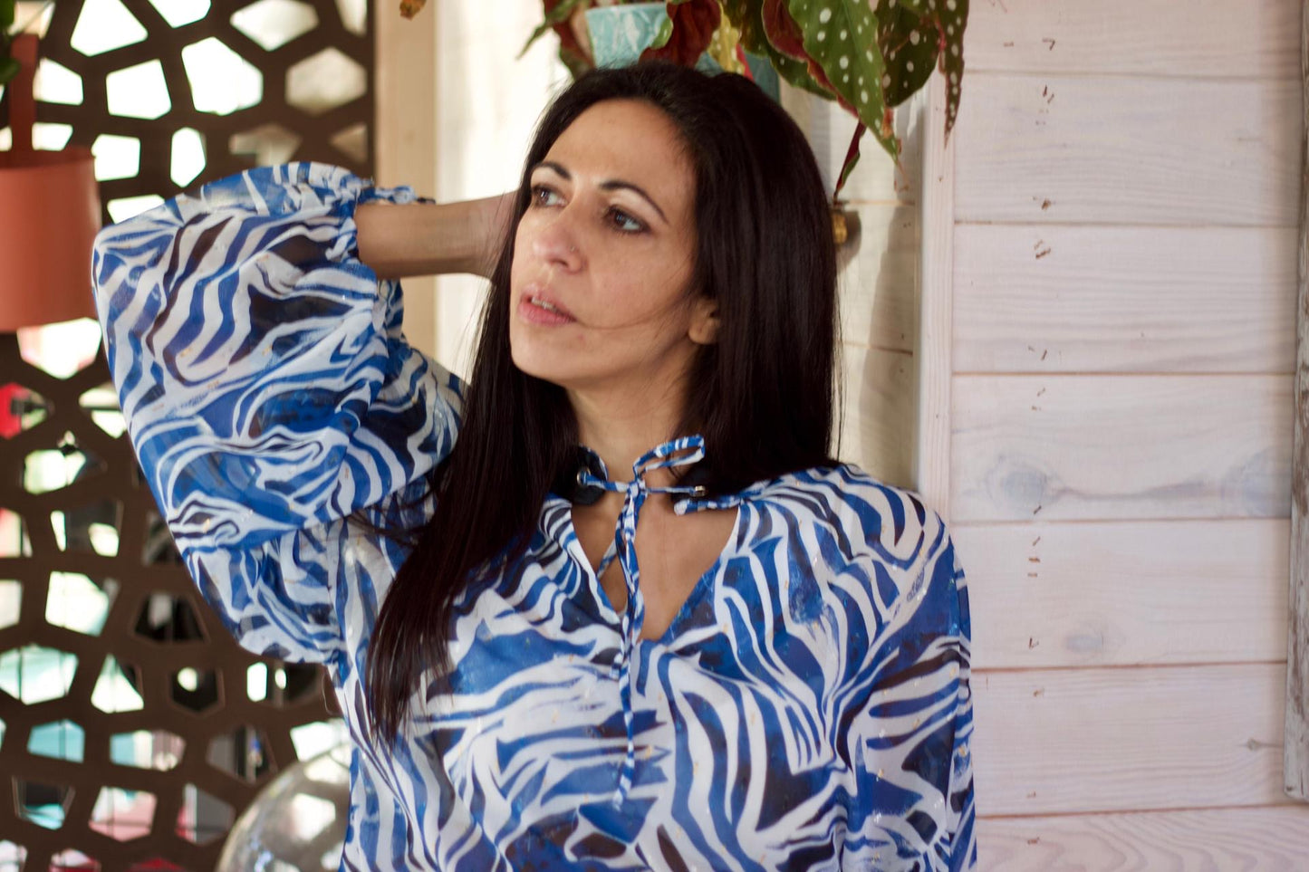 Chemise Aqua Zebra avec col en cuir