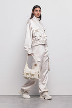 Afbeelding in Gallery-weergave laden, Pantalona Cargo Off White - Gaëlle Paris
