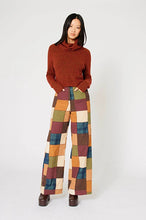 Load image into Gallery viewer, Damier Velvet Pants - Manoush
