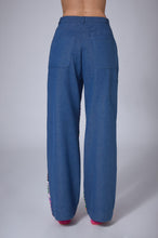 Load image into Gallery viewer, Calça Jeans Crochê - Manoush
