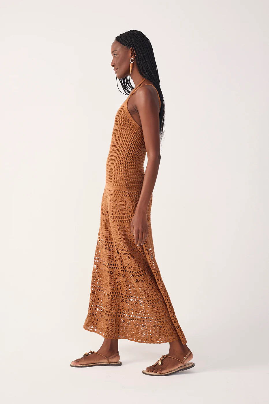 Vestido Comprido em Tricot Aberto com Decote em V Castanho - Dress To