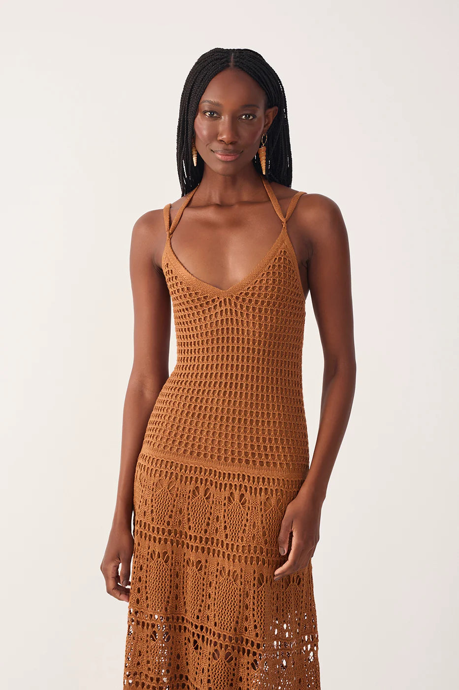 Vestido Comprido em Tricot Aberto com Decote em V Castanho - Dress To