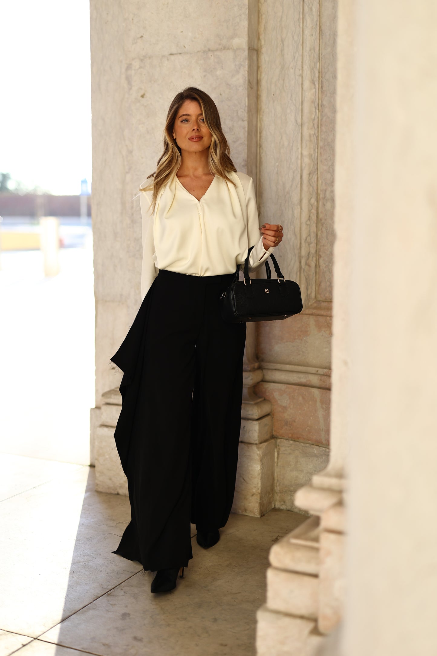 Calça Palazzo Com Pala Assimétrica – Eleh