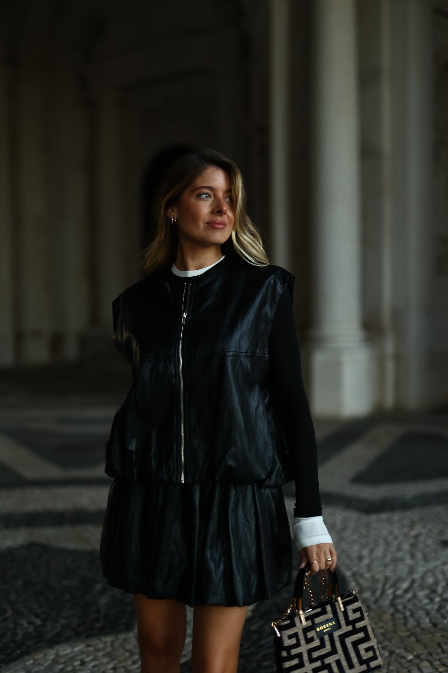 Colete Em Ecopele Preto – ELEH