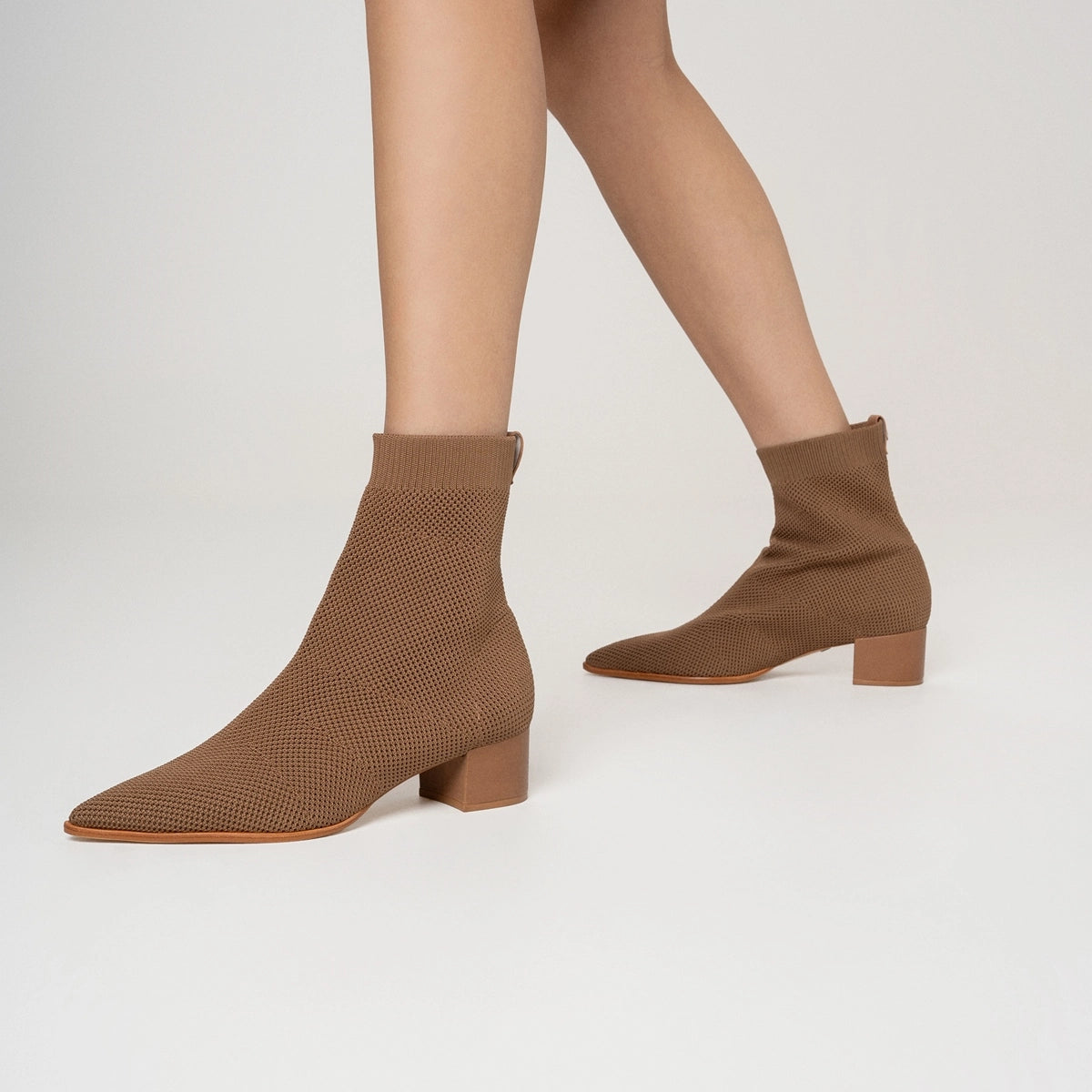 Bota Meia Salto Bloco Knit Marrom Honey - Carrano