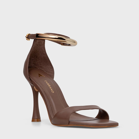 Sandália com Aplicação Metálica - Carrano