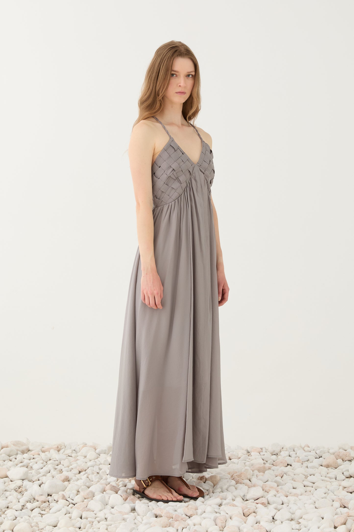 Vestido Longo Fluido com Corpete Texturizado – Eleh