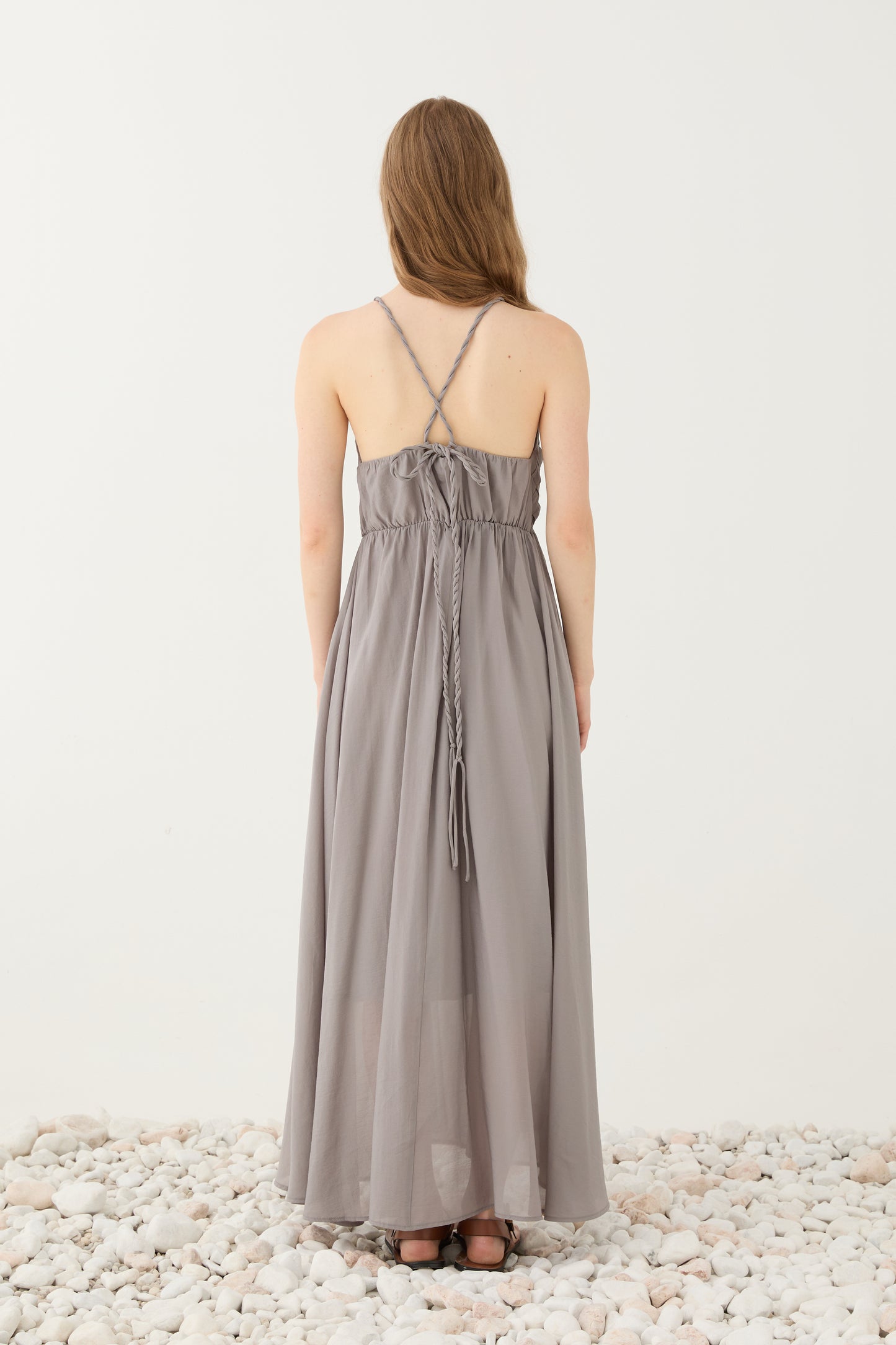 Vestido Longo Fluido com Corpete Texturizado – Eleh