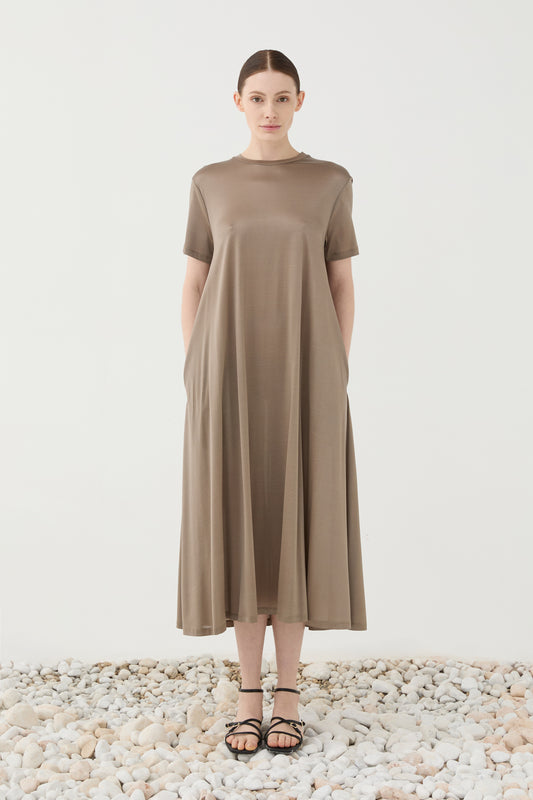 Vestido Midi Fluido Minimalista – Eleh