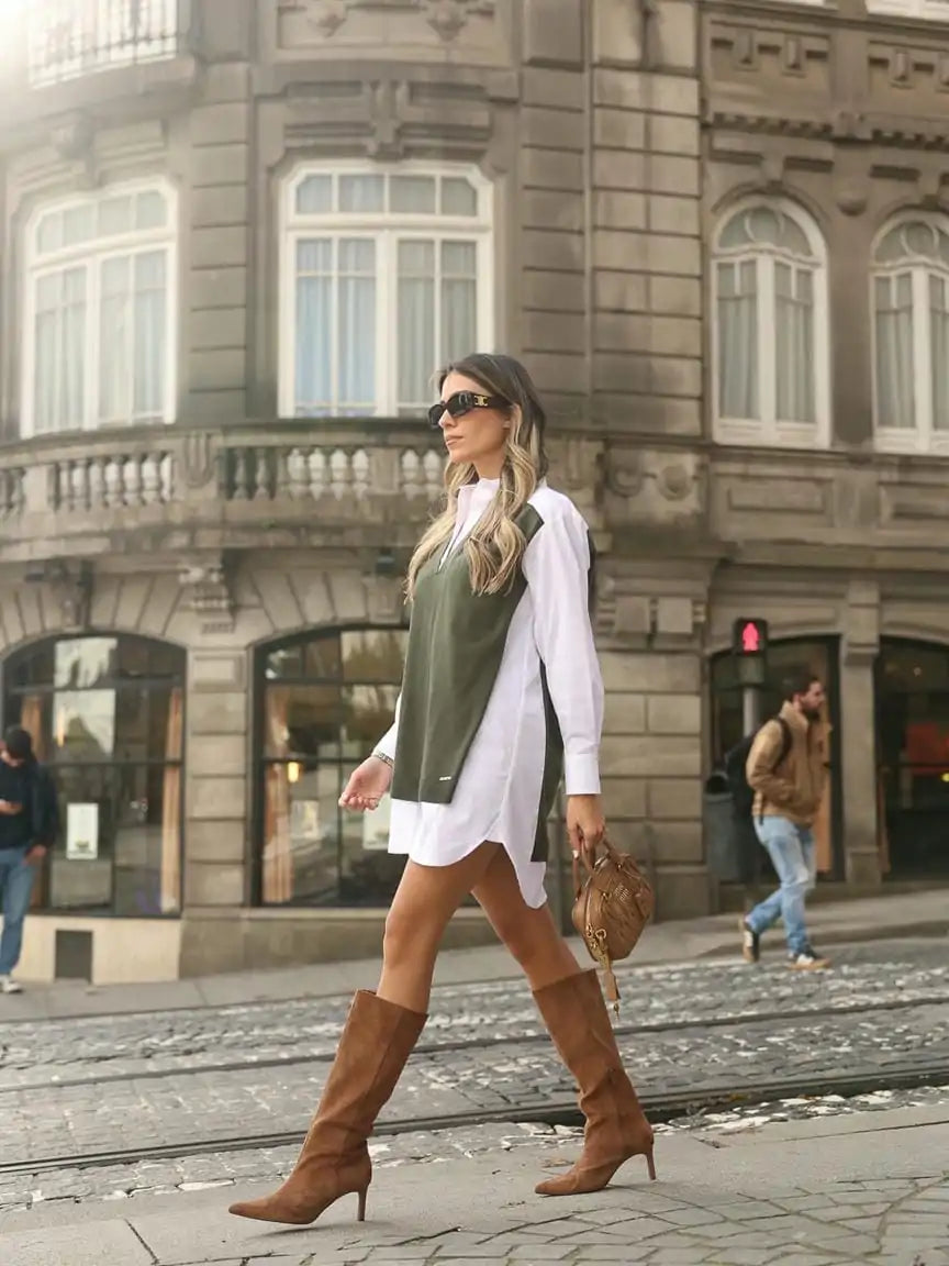 Blusa Com Colarinho De Abas e Detalhe de Malha - Scripta