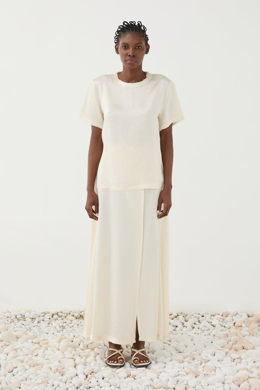 Top Minimalista Em Tecido Leve – Eleh