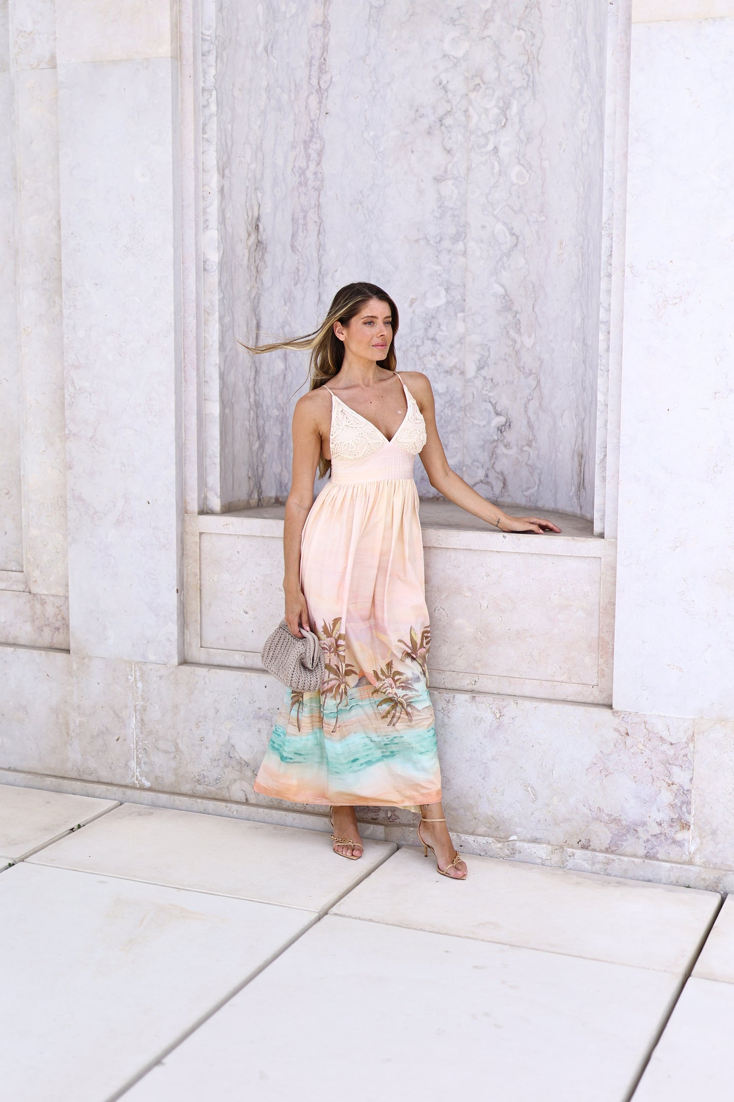Vestido Cropped Bordado Estampa Veranil - Dress To