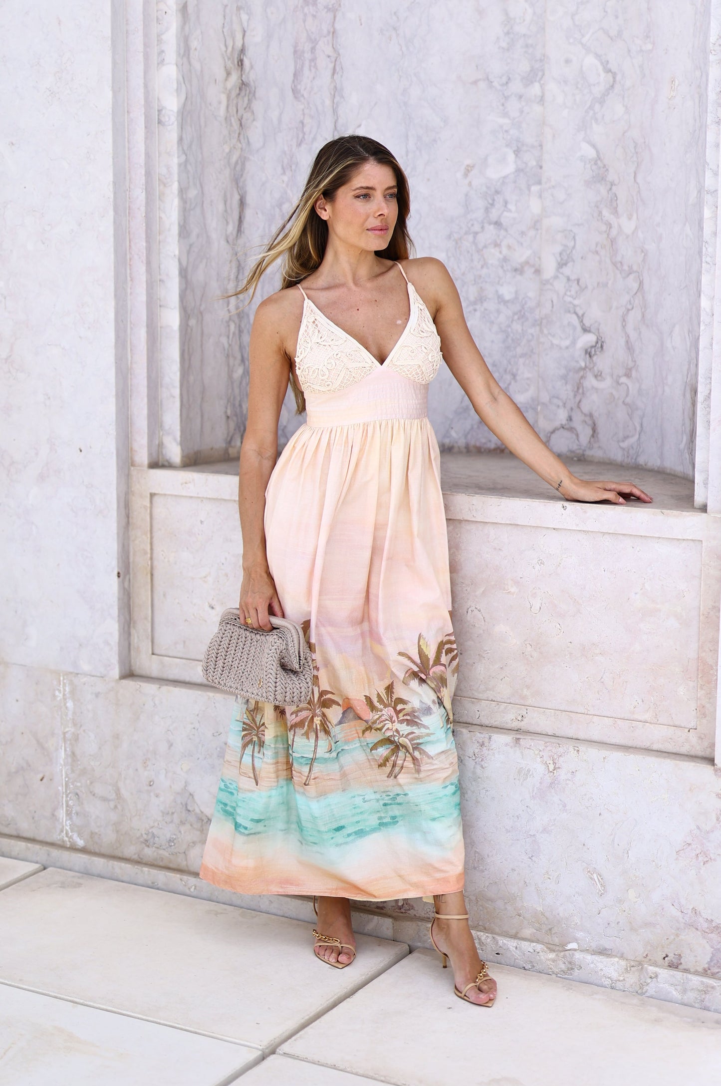 Vestido Cropped Bordado Estampa Veranil - Dress To